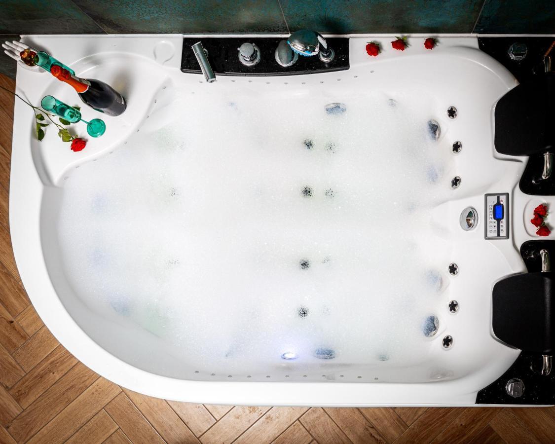 Jacuzzi & Bike Apartment, Krakow Ngoại thất bức ảnh