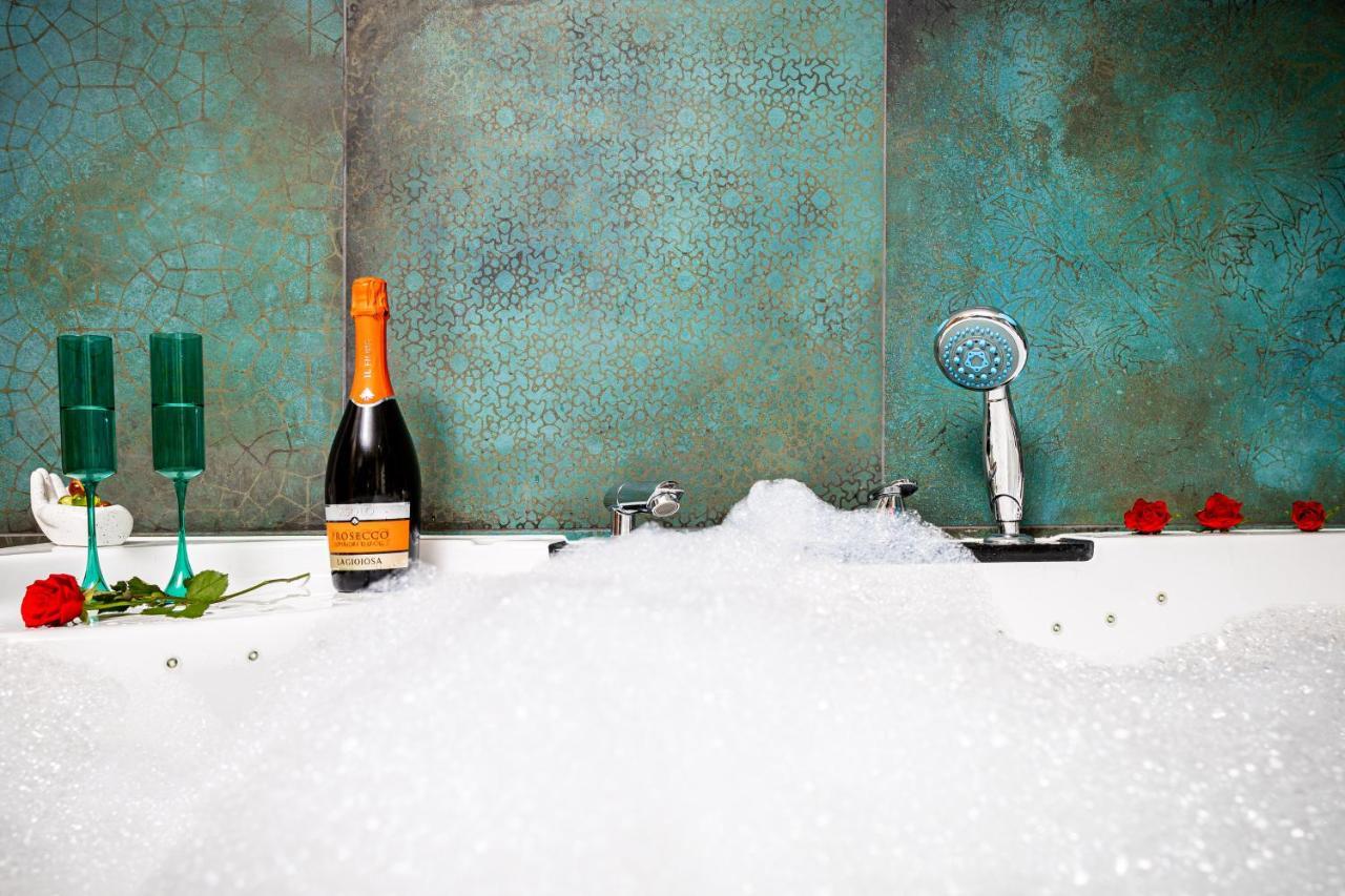 Jacuzzi & Bike Apartment, Krakow Ngoại thất bức ảnh