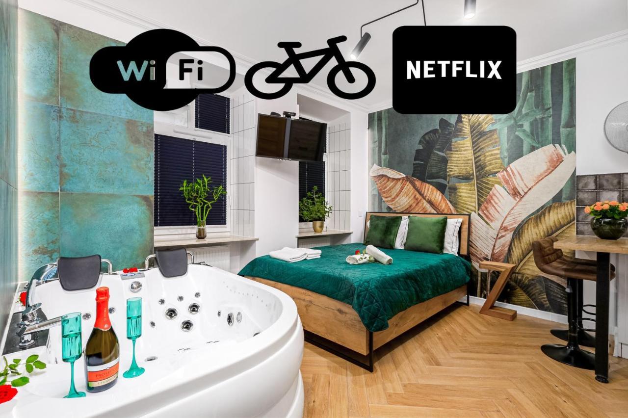 Jacuzzi & Bike Apartment, Krakow Ngoại thất bức ảnh